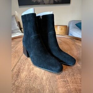 NEW BLONDO salome ankle boot in black suede